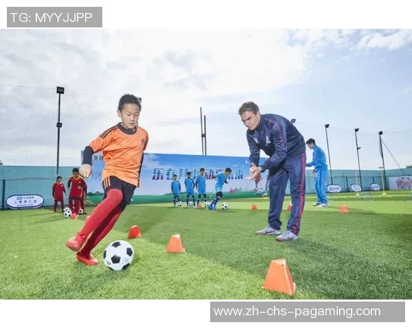 探索足球的多样玩法与技巧提升之道 探索足球的多样玩法与技巧提升之道